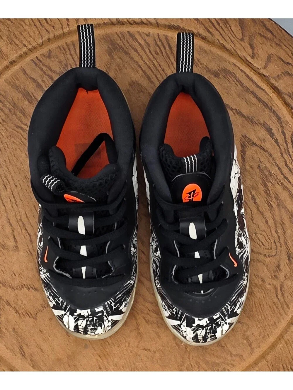Nike little posite